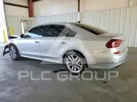 2017 Volkswagen Passat photo