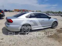 2017 Volkswagen Passat фото