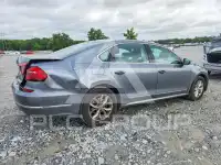 2017 Volkswagen Passat photo