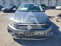 2017 Volkswagen Passat фото