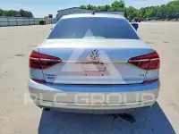 2017 Volkswagen Passat фото