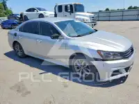 2017 Volkswagen Passat фото