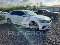 2017 Volkswagen Passat фото