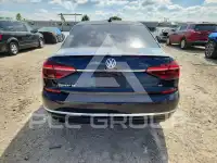 2017 Volkswagen Passat photo