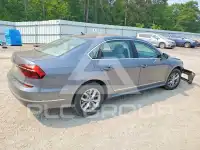 2017 Volkswagen Passat photo
