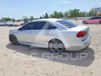 2017 Volkswagen Passat фото