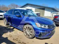 2017 Volkswagen Passat photo