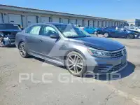2017 Volkswagen Passat фото