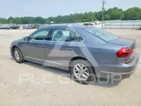 2017 Volkswagen Passat photo