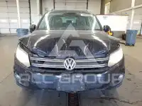 2017 Volkswagen Tiguan photo
