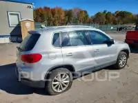 2017 Volkswagen Tiguan photo