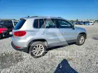 2017 Volkswagen Tiguan фото