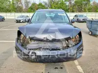 2017 Volkswagen Tiguan photo