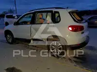 2017 Volkswagen Tiguan photo