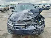 2017 Volkswagen Tiguan фото