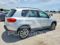 2017 Volkswagen Tiguan фото