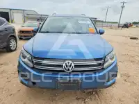 2017 Volkswagen Tiguan photo
