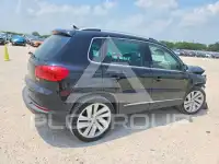 2017 Volkswagen Tiguan фото