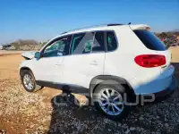 2017 Volkswagen Tiguan фото