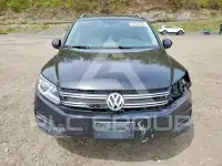 2017 Volkswagen Tiguan фото