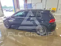 2017 Volkswagen GTI photo