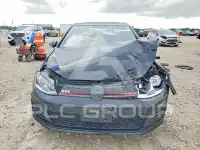 2017 Volkswagen GTI photo