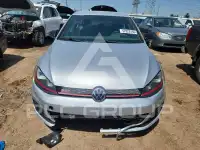 2017 Volkswagen GTI photo