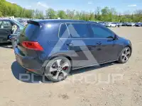 2017 Volkswagen GTI фото
