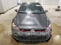2017 Volkswagen GTI photo