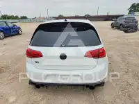 2017 Volkswagen GTI фото