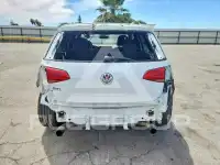2017 Volkswagen GTI фото