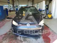 2017 Volkswagen GTI фото