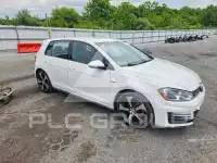 2017 Volkswagen GTI фото