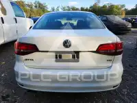 2017 Volkswagen Jetta фото