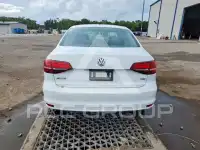 2017 Volkswagen Jetta photo