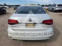 2017 Volkswagen Jetta фото