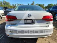 2017 Volkswagen Jetta фото