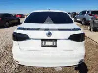 2017 Volkswagen Jetta photo