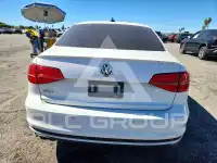 2017 Volkswagen Jetta фото