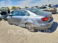 2017 Volkswagen Jetta photo