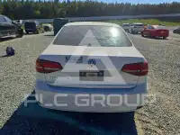 2017 Volkswagen Jetta photo