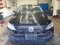 2017 Volkswagen Jetta фото