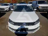 2017 Volkswagen Jetta фото