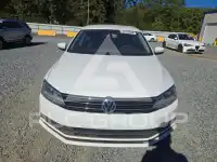 2017 Volkswagen Jetta photo