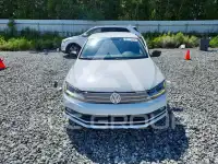 2017 Volkswagen Jetta фото