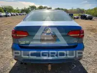 2017 Volkswagen Jetta фото