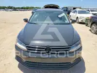 2017 Volkswagen Jetta photo