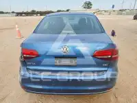 2017 Volkswagen Jetta фото