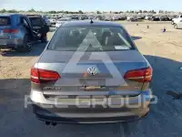 2017 Volkswagen Jetta фото