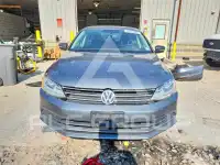 2017 Volkswagen Jetta фото